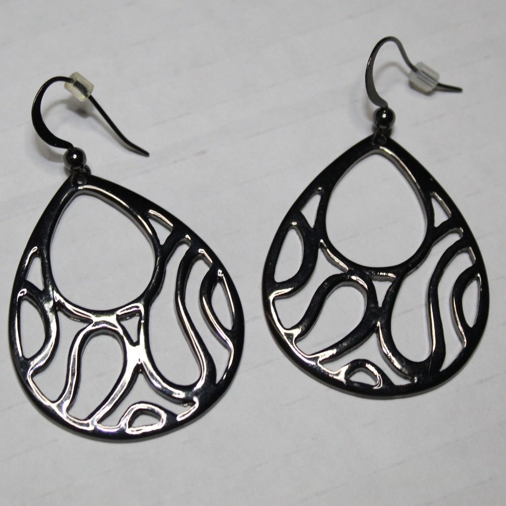 Unbranded Earrings Teardrop Filigree Openwork OS Gunmetal Black Dangle Boho Goth
